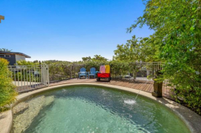 Spacious 4-Bed Family Home with Private Pool & BBQ